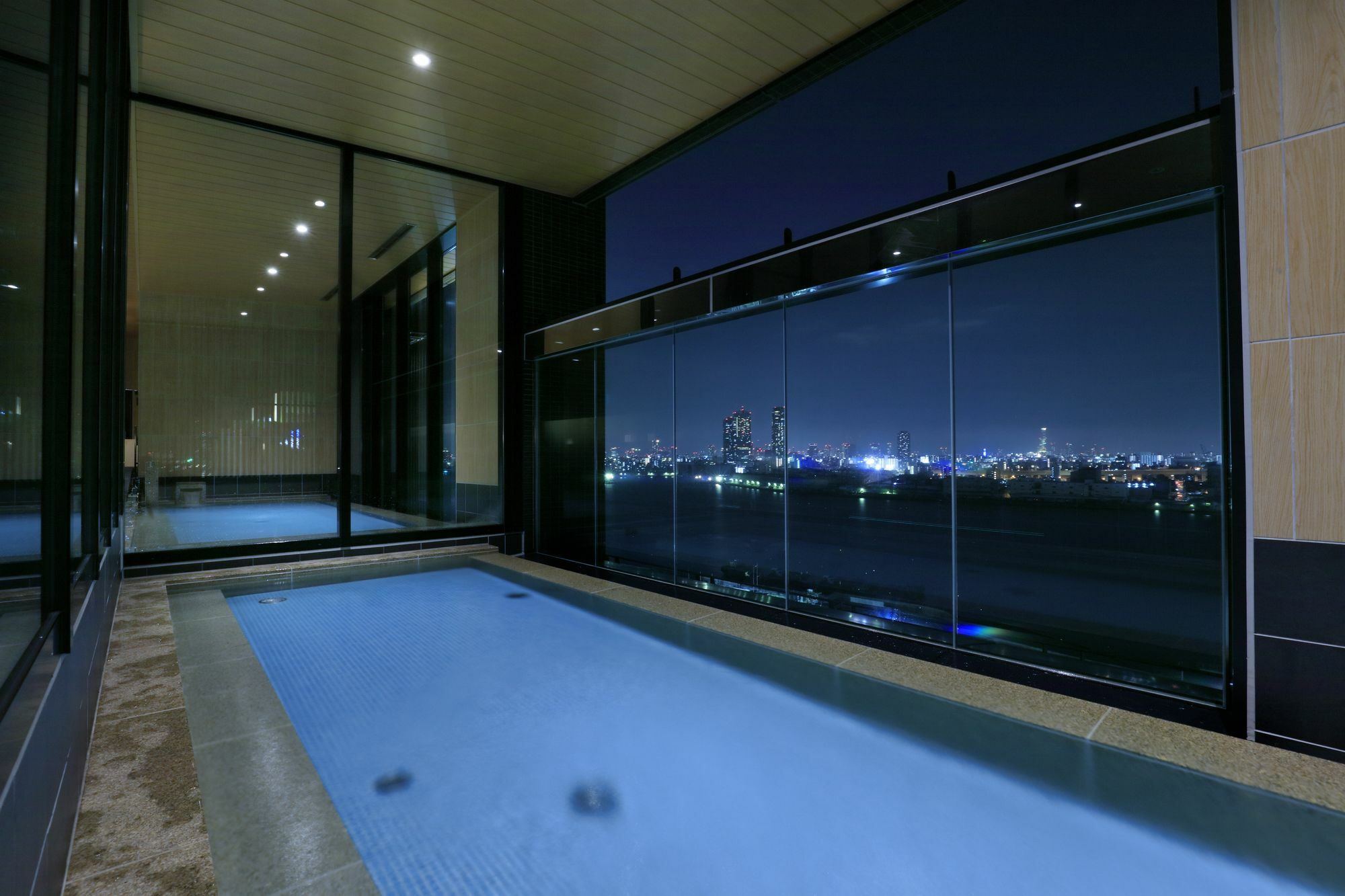 The Singulari & Skyspa At Universal Japan 4*