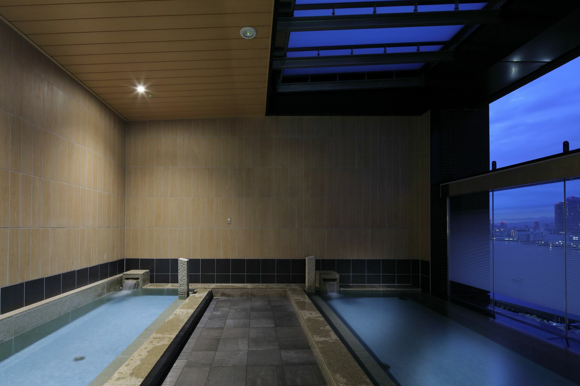The Singulari & Skyspa At Universal Japan Osaka