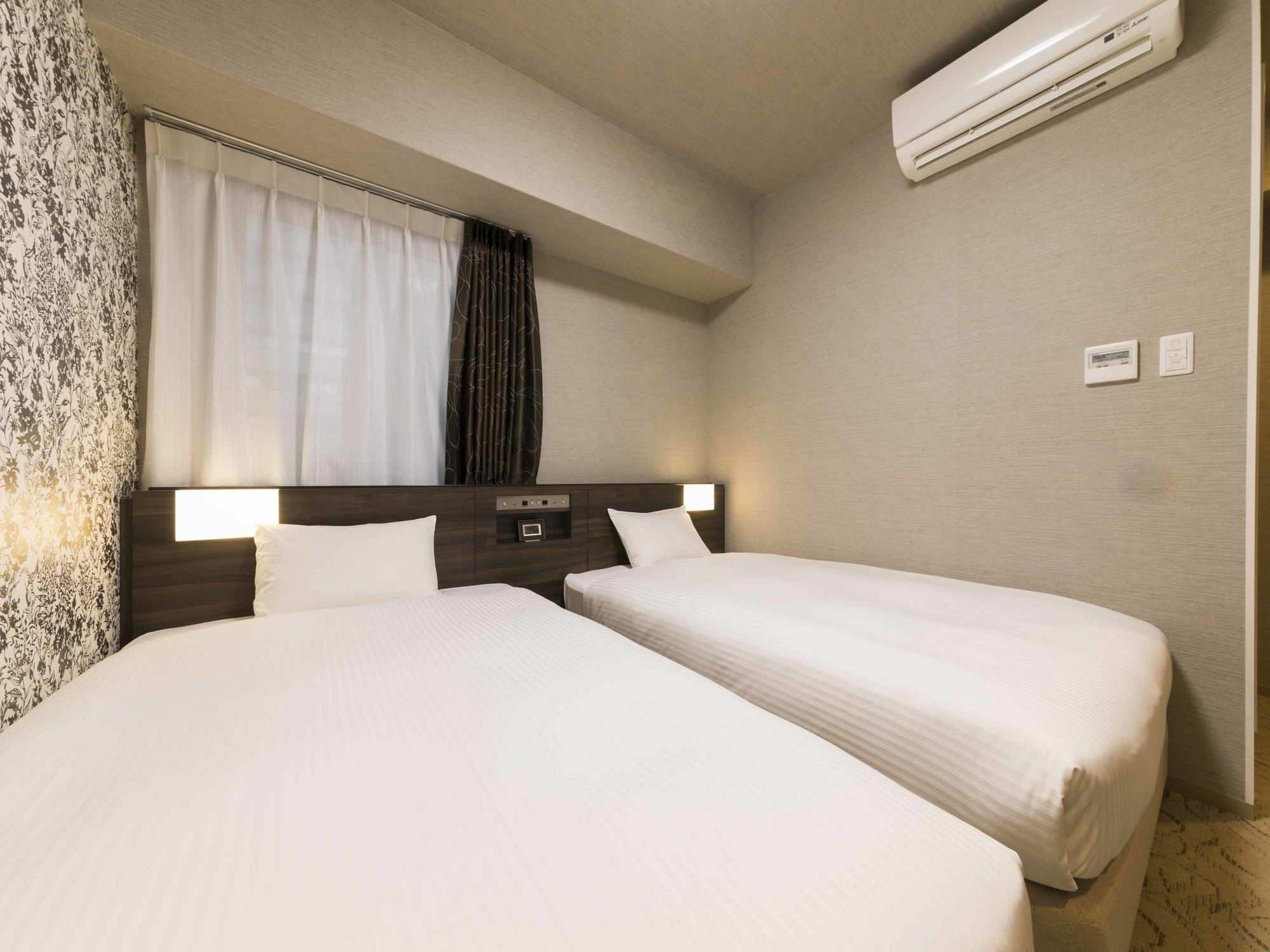 Wbf Shinsaibashi Hotel 3*