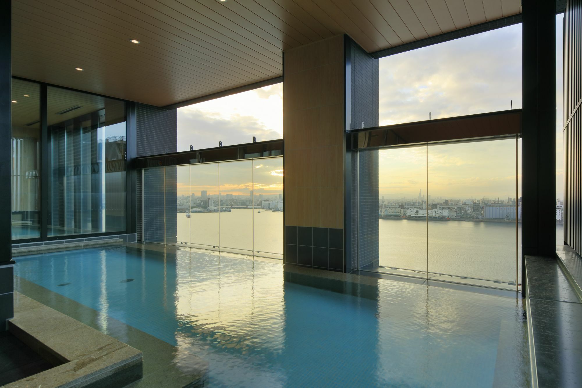 The Singulari & Skyspa At Universal Japan Hotel