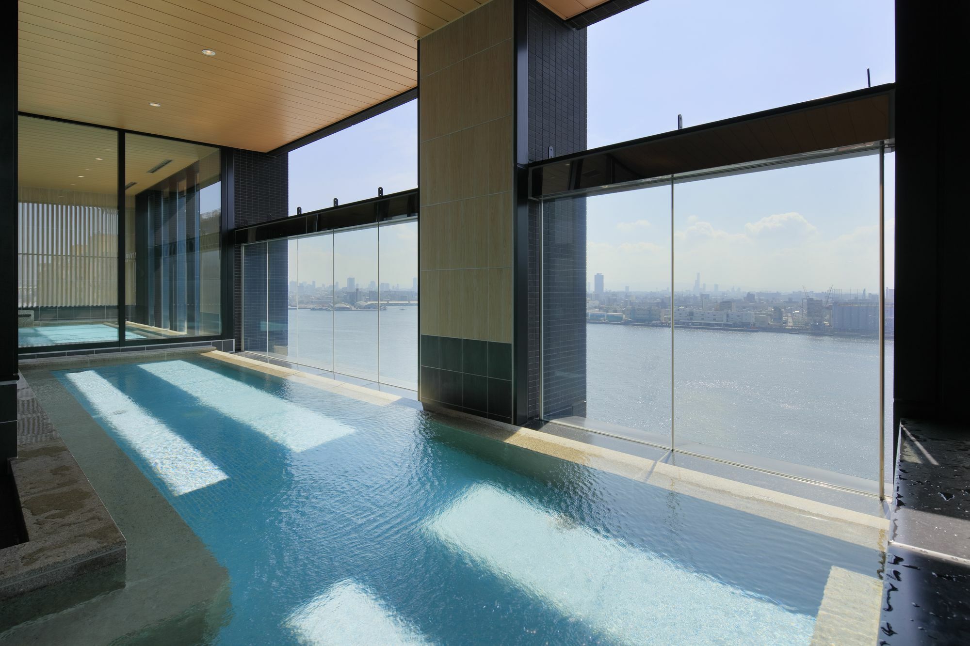 The Singulari & Skyspa At Universal Japan Hotel 4*