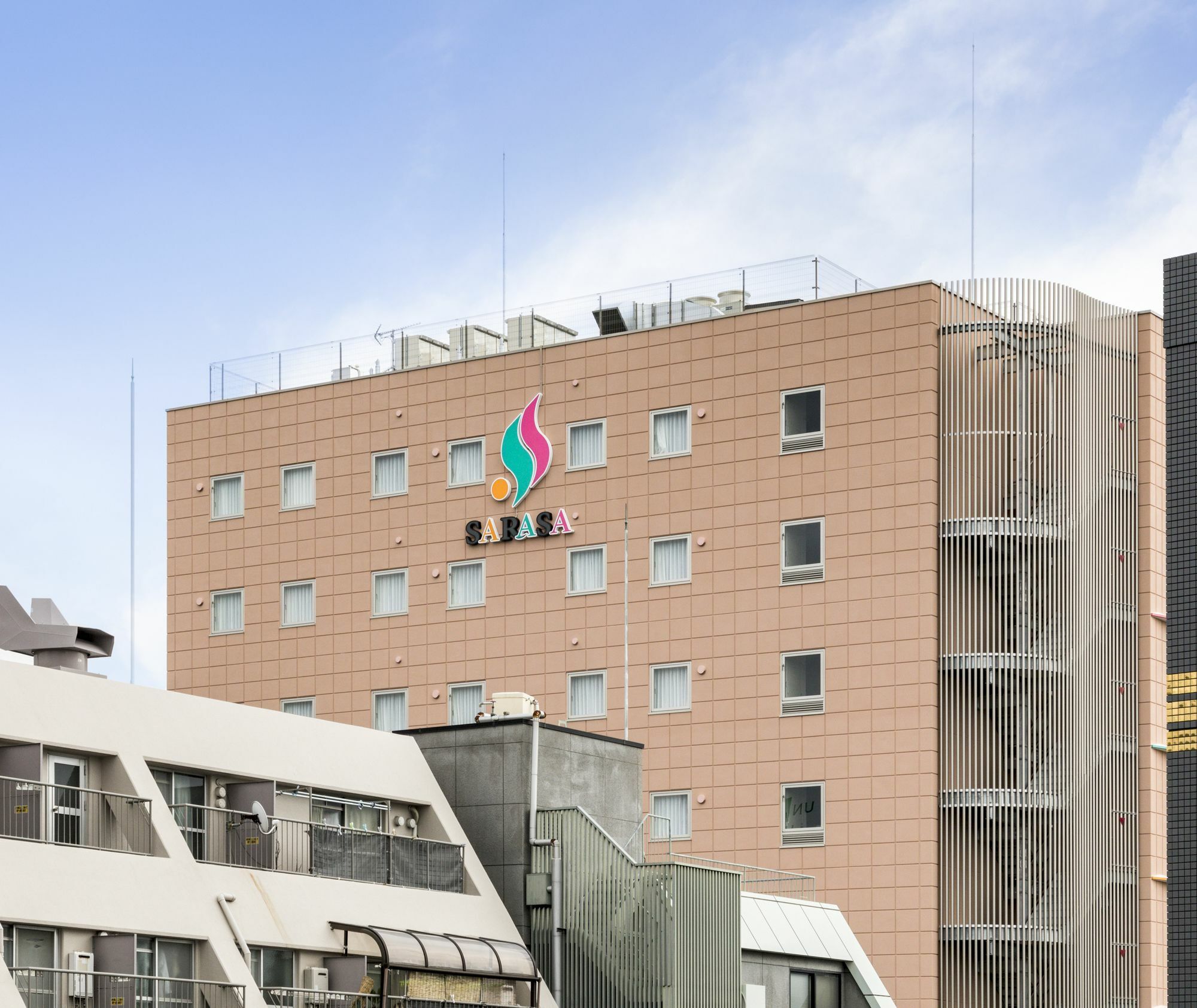 Sarasa Shin-osaka Hotel 4*
