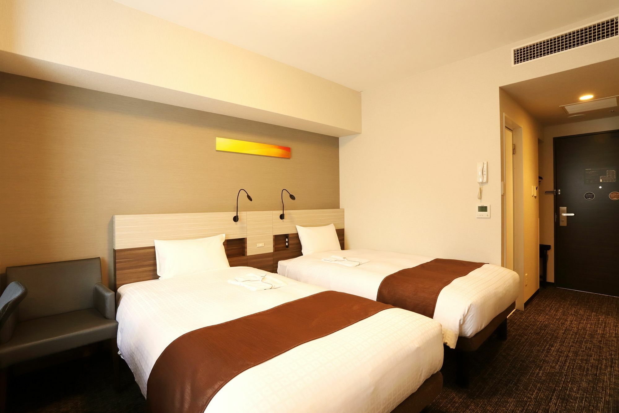 Smile Premium Hommachi Hotel 3*
