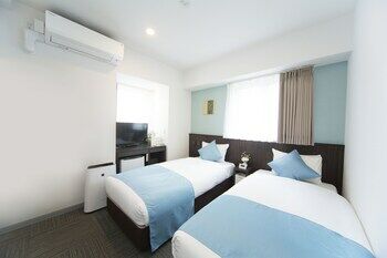 Nipponbashi Crystal Hotel Osaka