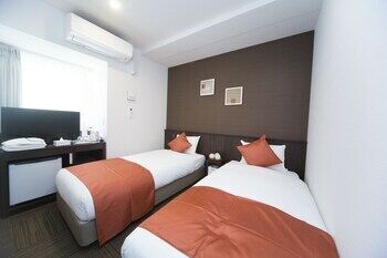 Nipponbashi Crystal Hotel 4*
