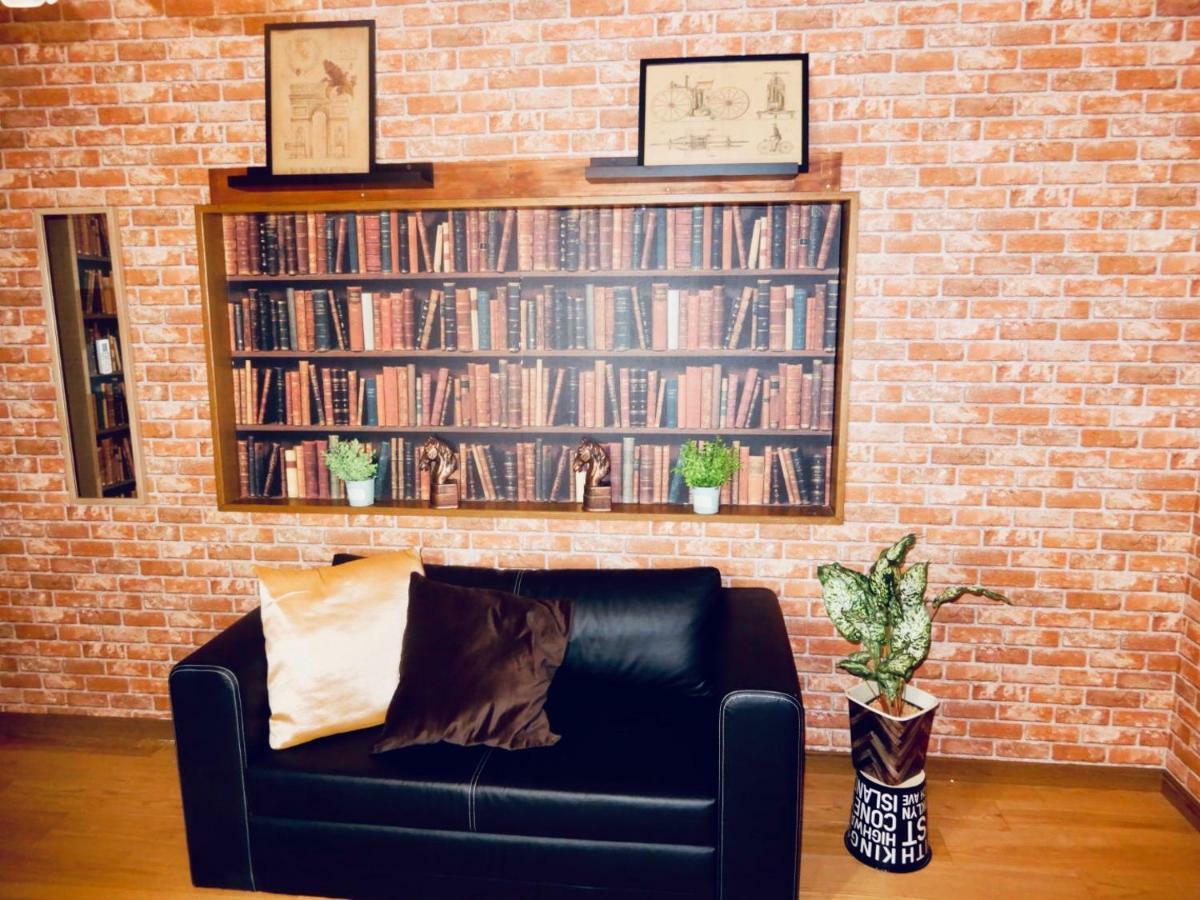 West Taisho Apartment