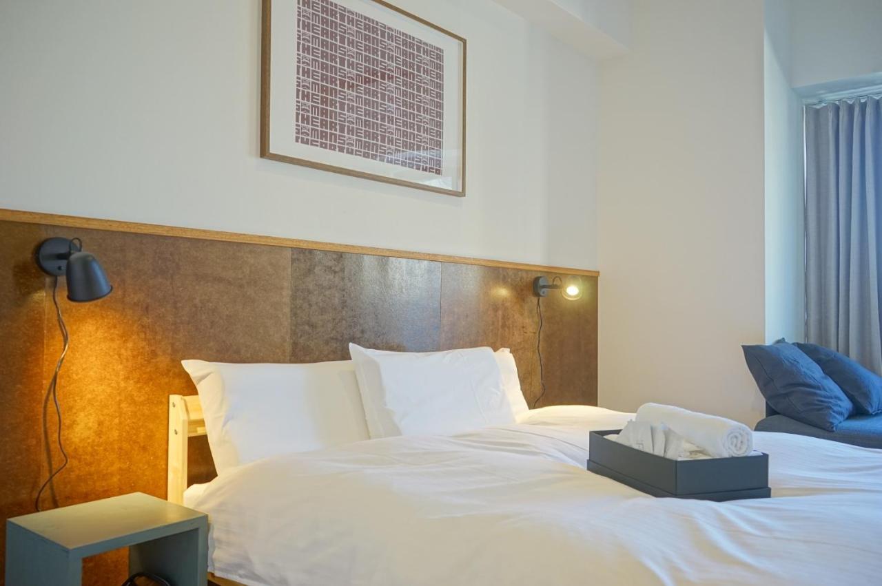 Earthmans Osaka-jo 3*
