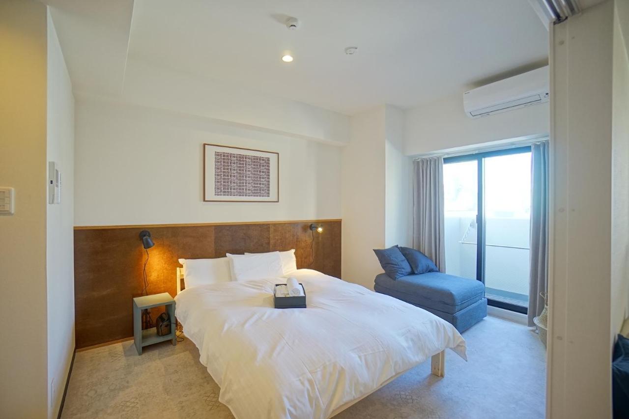 Earthmans Osaka-jo Aparthotel