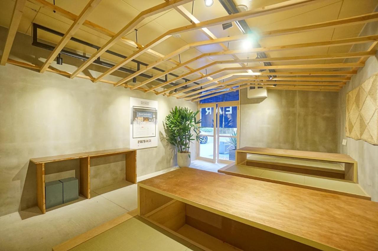 Earthmans Osaka-jo Aparthotel