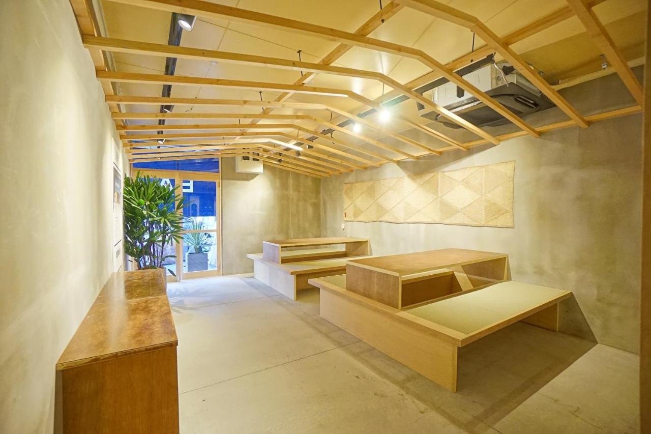 Earthmans Osaka-jo 3*
