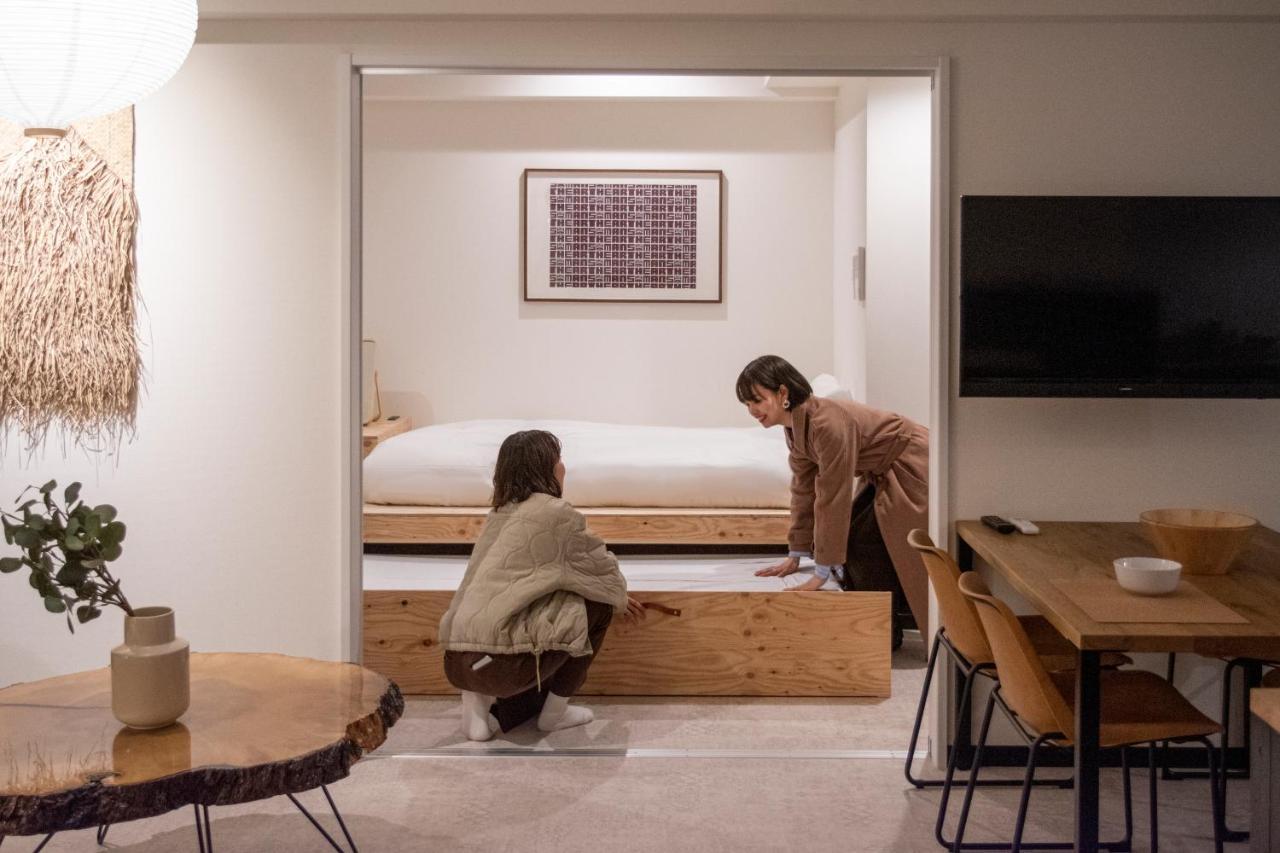 Earthmans Osaka-jo Aparthotel