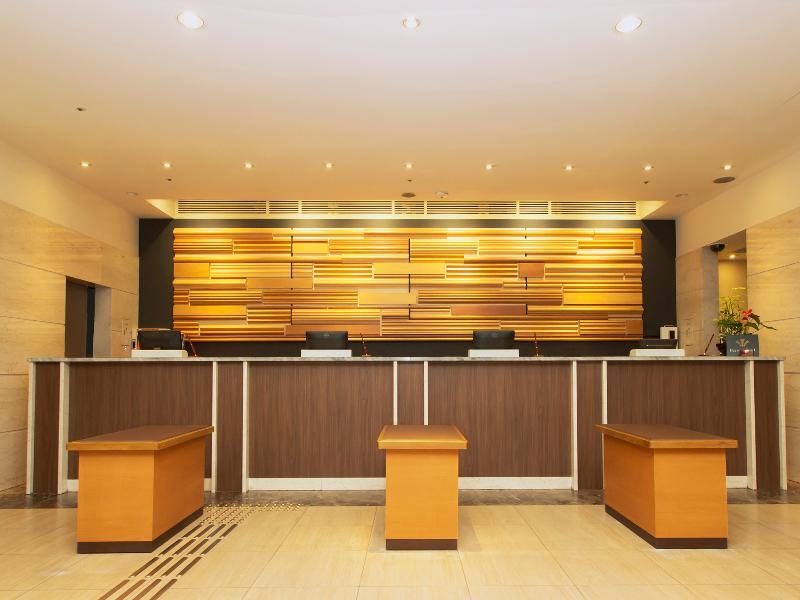 Hearton Nishi Umeda 3* Osaka
