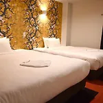 Art Inn Namba