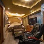Hotel Nihonbashi Little Chapel Christmas (Adults Only)