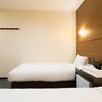 Oyo Hotel Plaza In Namba Minami