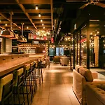 Umedaholic Hotel