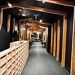 Namba Guesthouse Hive