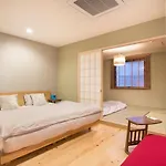 Shimanouchi Luxury Apartment