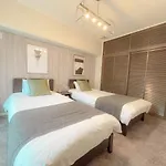 Accommodates Up To 11 Guests!!Staypia Condominium Namba Ebisu