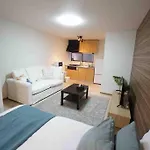 Family Home Rinka Shitennoji Rkb