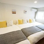 Apartment House White Mansion 401