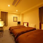 Grampus Inn Osaka