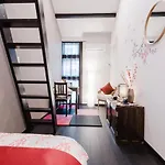 New-130M2 With 5Toilets & 4 Showers-Namba And Usj Nearby