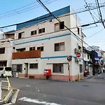 鶴橋駅 新和風3部屋 2階貸切 浴室素敵 天然温泉徒歩4分 クイーンサイズベットあり ゆったり寝れる