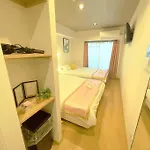 Good Location, Convenient Transportation Nipponbashi Station 4 Minutes Dotonbori 6 Minutes Kuromon Market 8 Minutes Double Bed O1