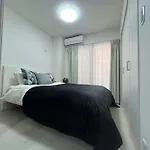 Apartment Namba Style 201