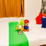 Usj 2 Stops, Umeda&Dotonbori 8Mins, Mario&Famicon Sv2