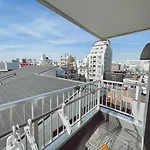 Osaka Central Apartment 401