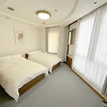 松屋町駅 徒歩5分!!! 心斎橋地下鉄1駅 距離 ホテルリネン使用