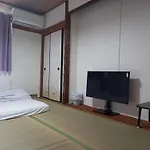Lucky House Guest House