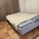 Just Renovated 1Dk Close To Shinsaibashi