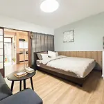 天下茶屋駅5分、専用庭付き平屋—Kik Iハウス