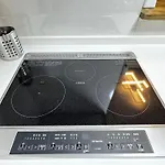 Official Trhouses 和御 玖鶴 15 Minutes To Shinsaibashi, Kuromon Market And Namba