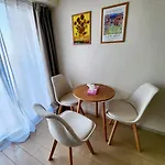 Cocone House Twin Bedroom 2 Stops From Namba Station