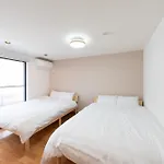 花火天下茶屋一番館天下茶屋駅徒歩4分リニューアルした落ち着きのある和風モダンな民宿