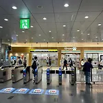 Shinosaka Jr 30S, Umeda 6Min, Kyoto 25Min, Direct To Kansai Airport 關西空港直達, Early Check In