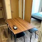 Two Devided Rooms With Two Large Beds Close To Nipponbashi