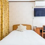 梟の宿 岛之内3号馆 步行200M至道顿堀! 徒步5分钟日本桥站! 心斋桥8分钟 黑门市场15分种徒步圈内 !中央区240平方5间房可住20人
