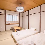 2F Fox Inn 4 Single Bed Room