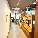 Osaka Guesthouse Sakura