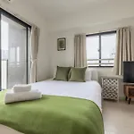 Prendre Namba Afp Apartment