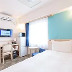 Toyoko Inn Osaka Hankyu Juso-Eki Nishi-Guchi No.2