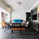 Namba 2 Bedroom Apartment, 1 Min To Nippombashi