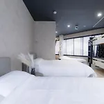 4F Guest House Netomari 西九条駅から徒歩2分