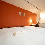 難波民泊702