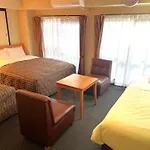 Business Inn Sennichimae Hotel